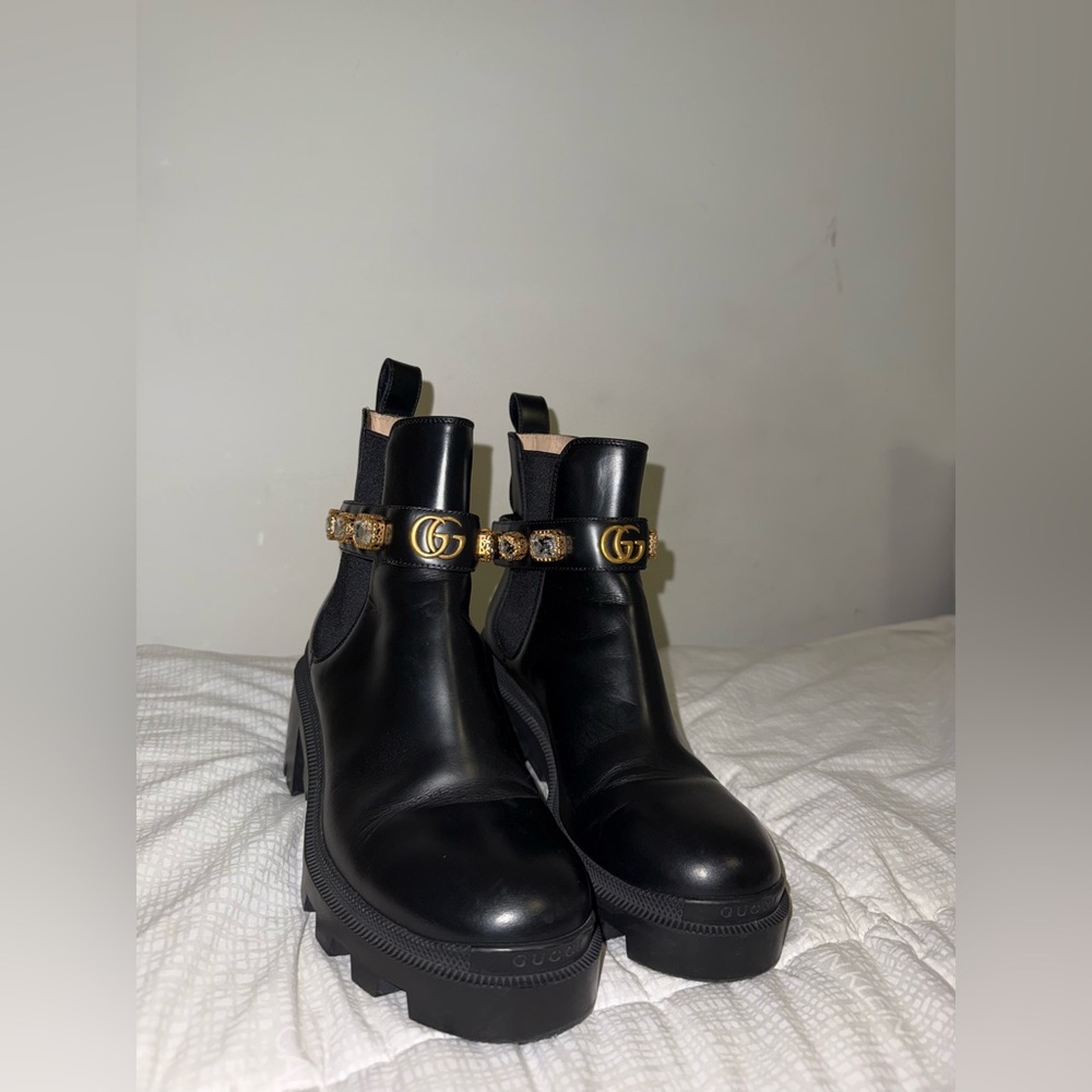 Botas Gucci talla #37  / precio en tienda más de $1300 - Picture 2 of 3